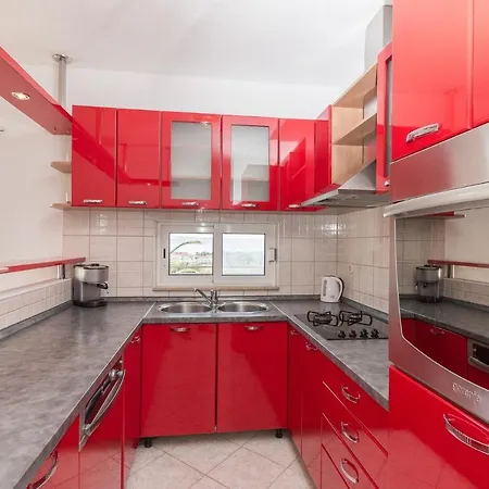 With A Parking Space Kastel Kambelovac, - 11678 Apartman