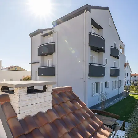 With A Parking Space Kastel Kambelovac, - 24198 Apartment