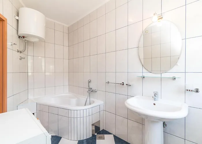 With A Parking Space Kastel Kambelovac, - 11678 Apartman *